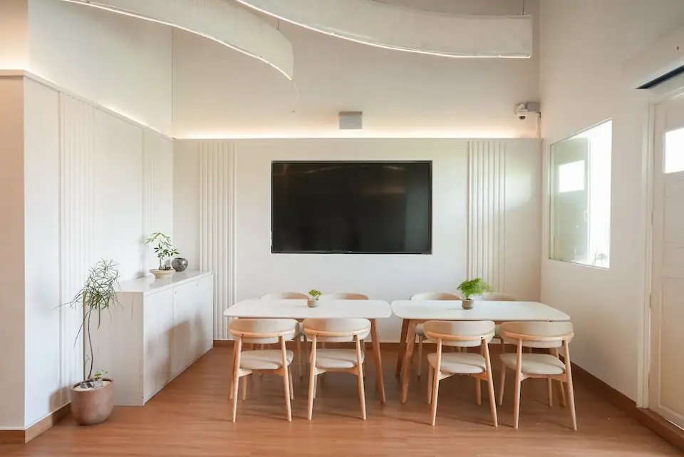 Intimate top-floor event space on Level 3 at 1826 Boat Quay